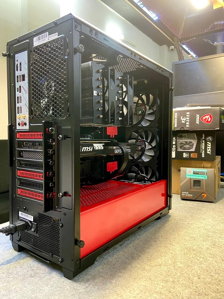 Phanteks Eclipse P400 Black/Red Tempered Glass