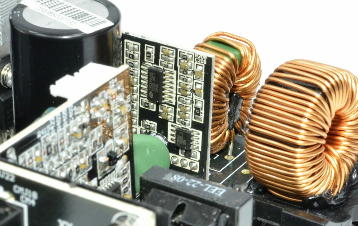 EVGA 550 B5 - 80+ BRONZE 550W - Fully Modular