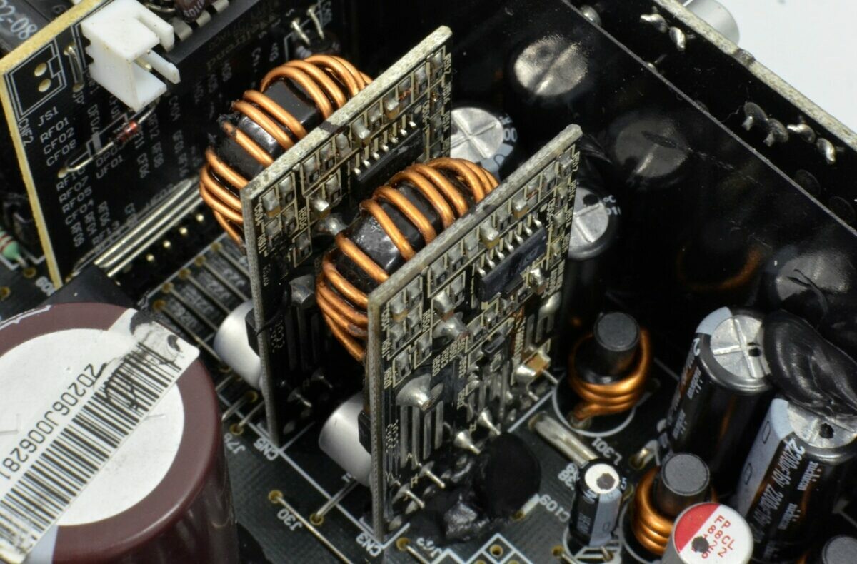 EVGA SuperNOVA 550 GT - 80+ GOLD 550W - Fully Modular