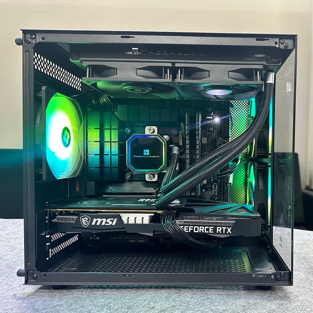 Infinity Cube - Micro-ATX Chassis