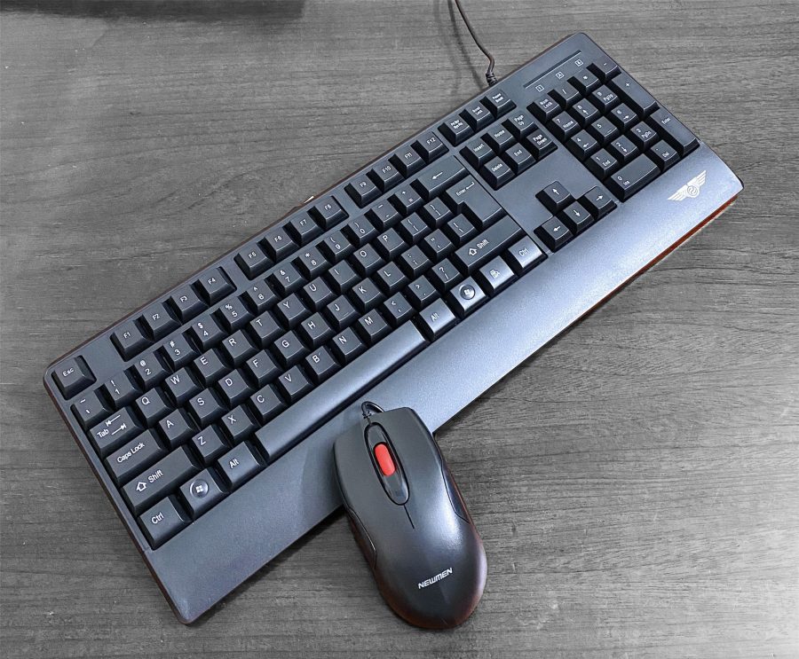 Newmen E340+ - Black Keyboard