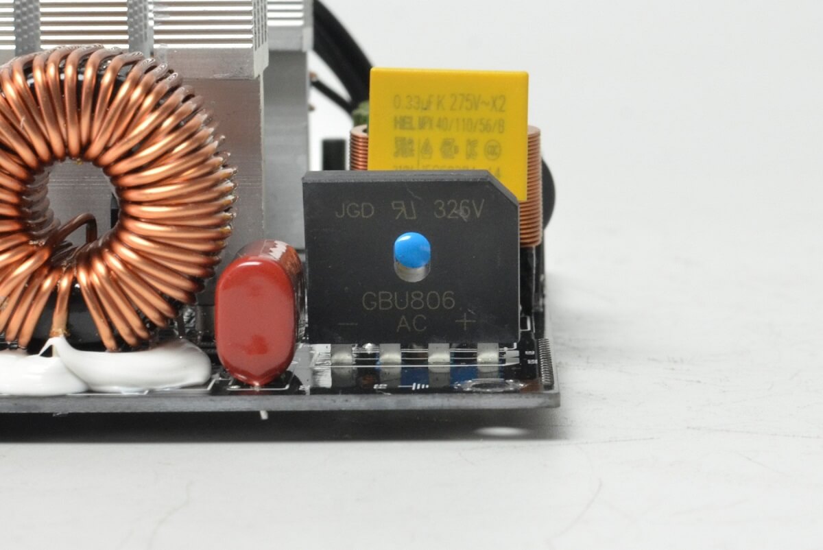 Infinity Eco V3 650w – DC to DC – Hiệu suất 88% – Active PFC – Single Rail