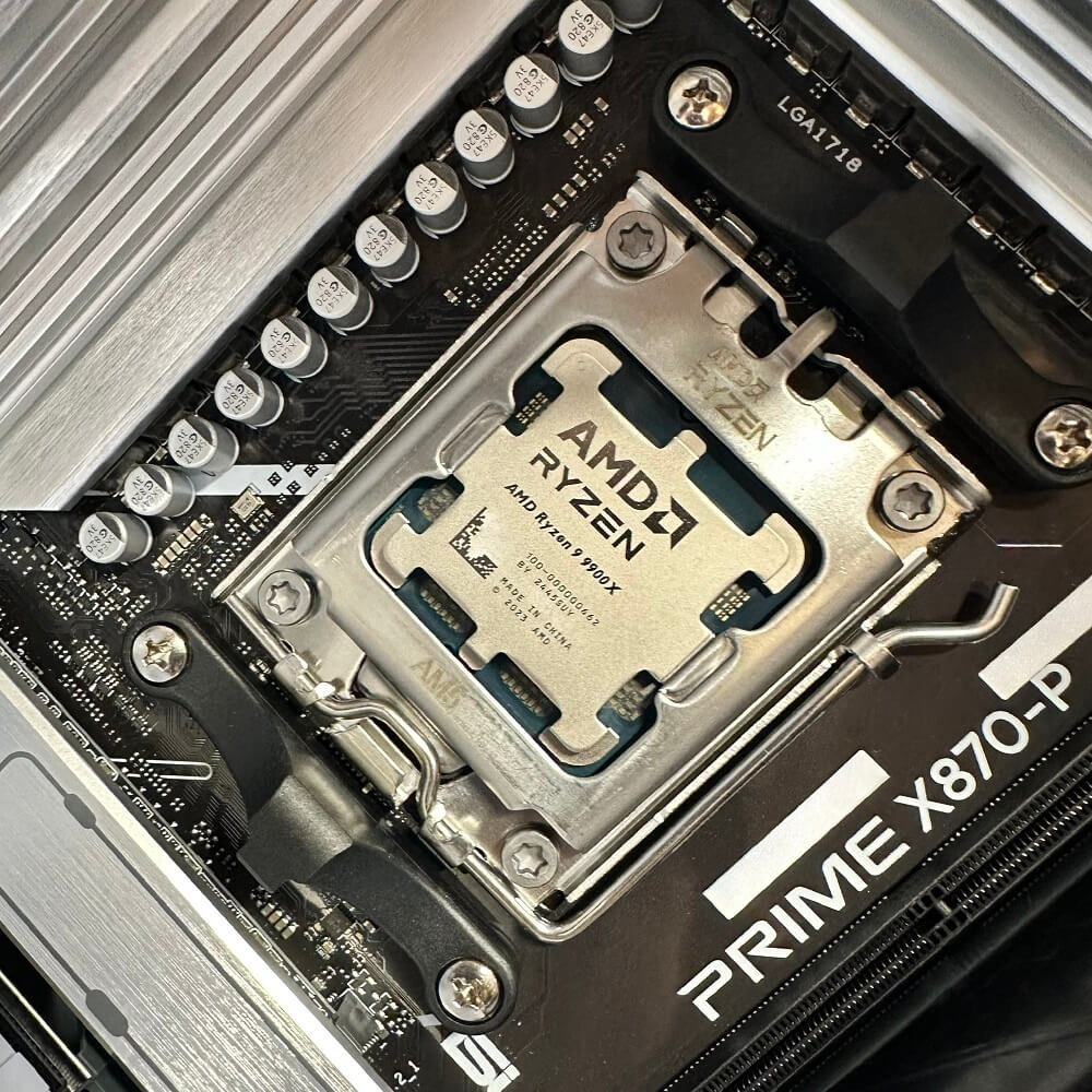 AMD Ryzen™ 9 9900X 12C/24T Upto 5.6Ghz (Không Kèm FAN)